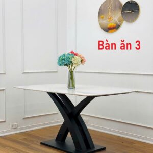 Bàn ăn chân sừng trâu - 1,790,000vnđ