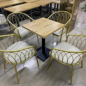 bàn ghế cafe sân vườn